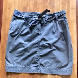 Gray skirt WITH POCKETS!